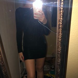 Long sleeve bodycon dress